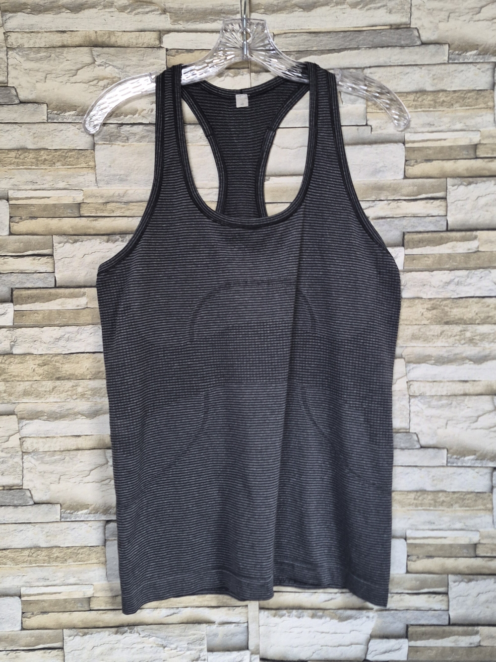 ​Lululemon Swiftly Tech Tank Top Womens Sz 10 Gray Striped Racerback Athletic